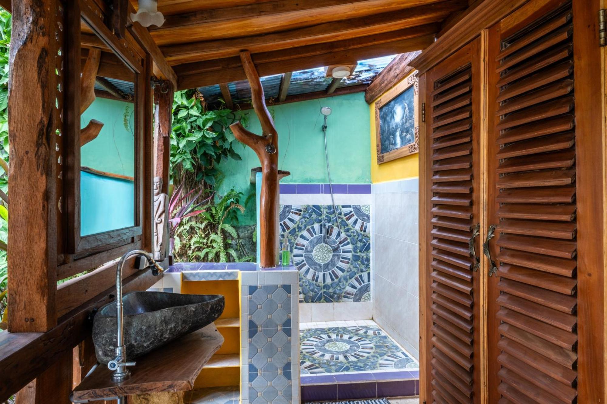 Lombok Stanley Garden Villas Montongbuwoh Exterior foto